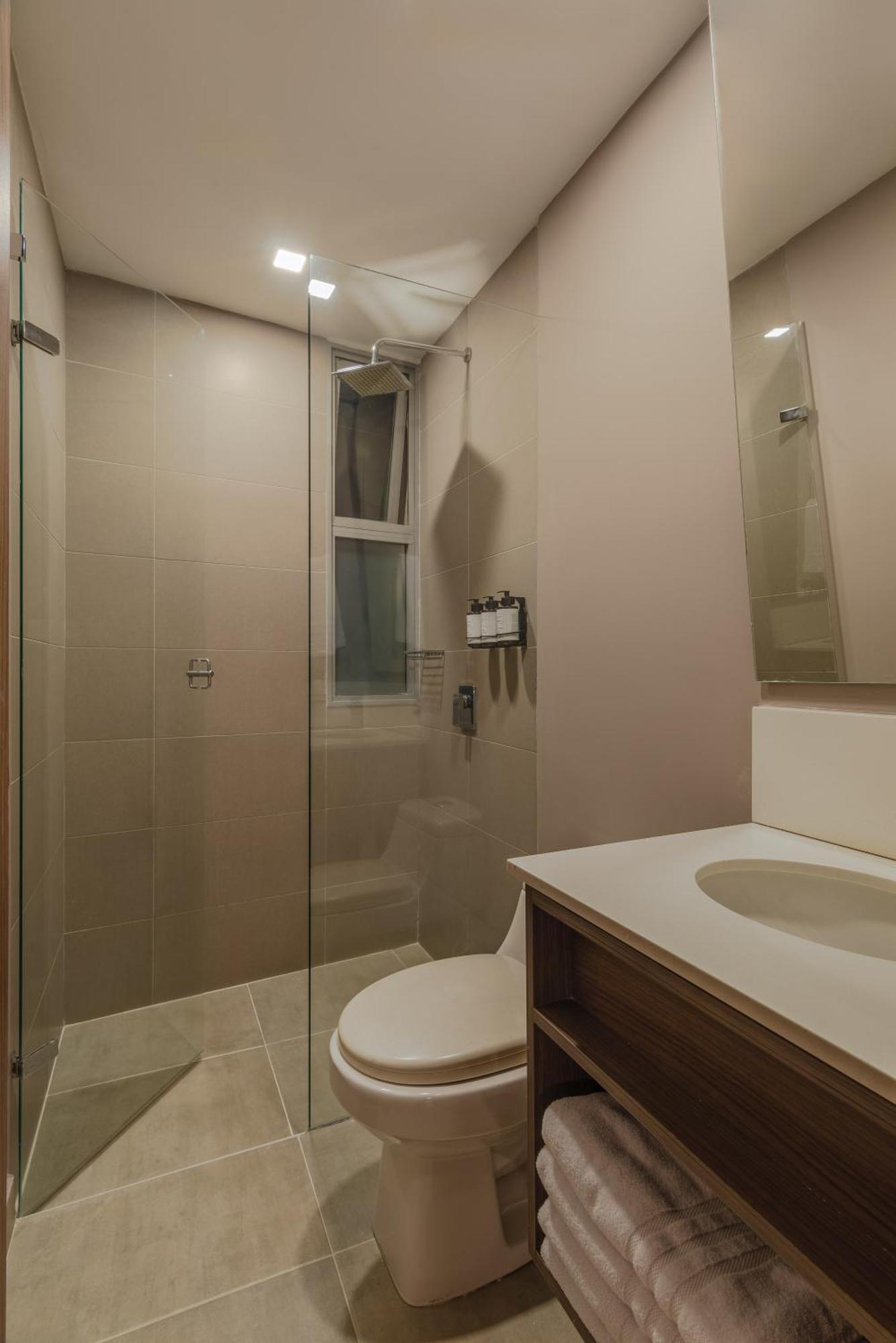 Sites Hotel Medellín Exteriér fotografie A shower cubicle