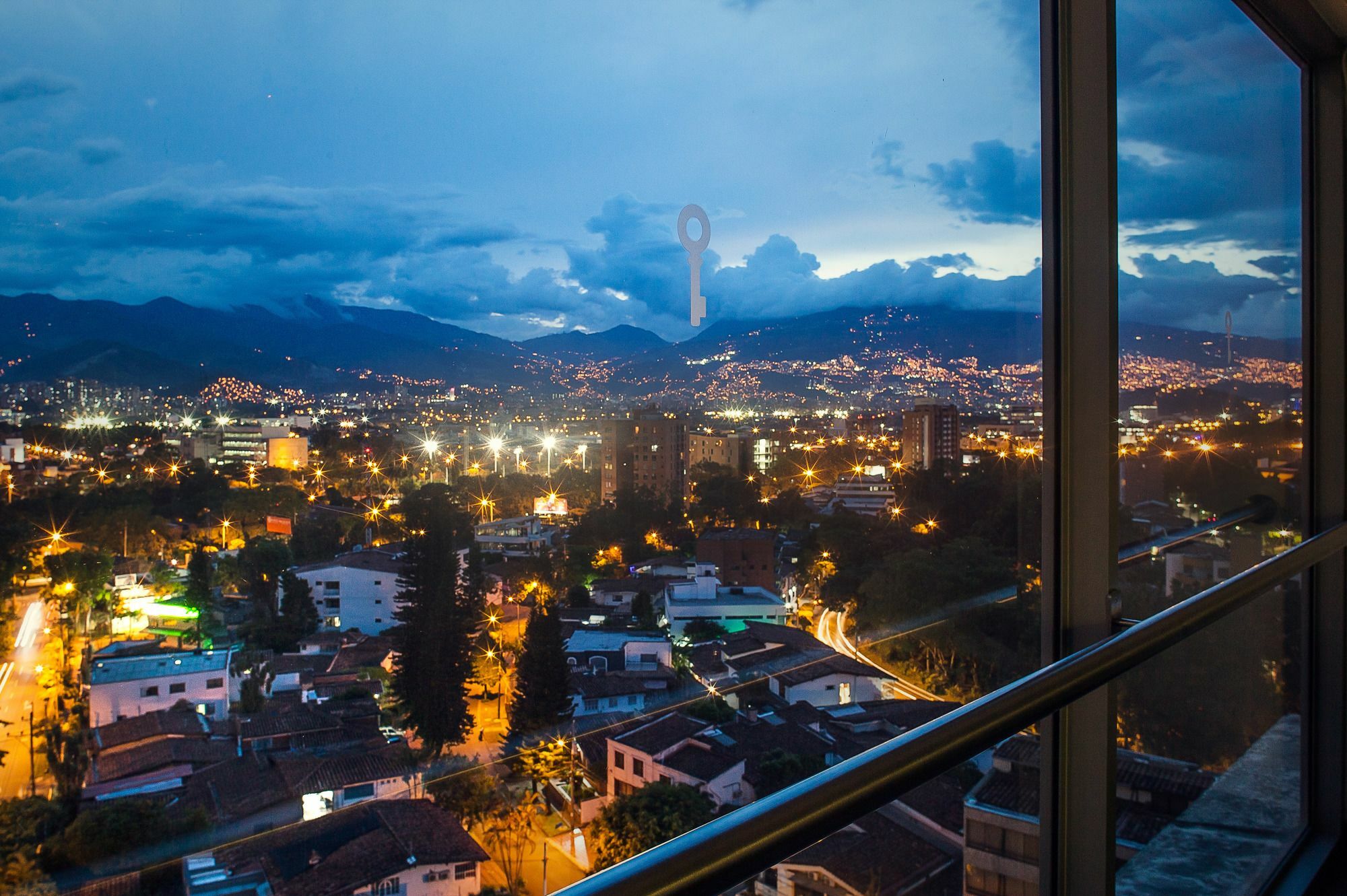 Sites Hotel Medellín Exteriér fotografie View of the city from the hotel